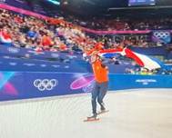 Afbeelding met sport, persoon, schaatsen, sportuitrusting

Door AI gegenereerde inhoud is mogelijk onjuist.